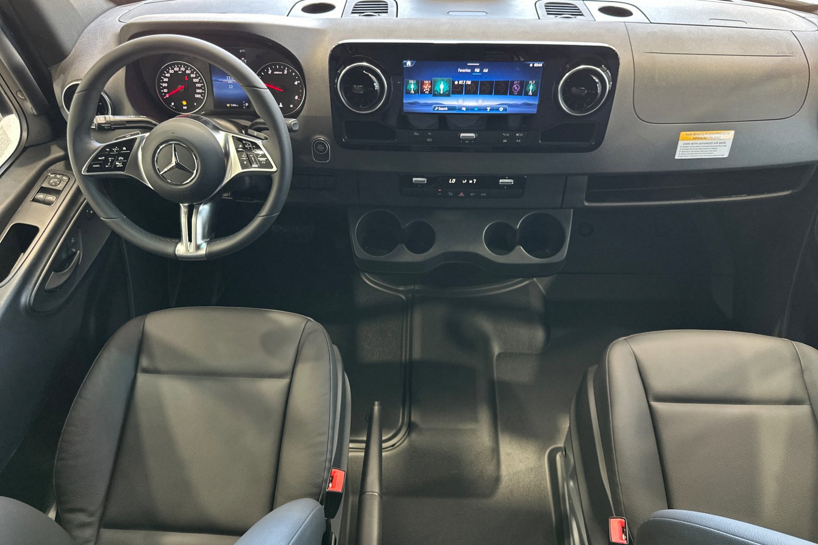 New 2025 Mercedes-Benz Sprinter 2500 image 28