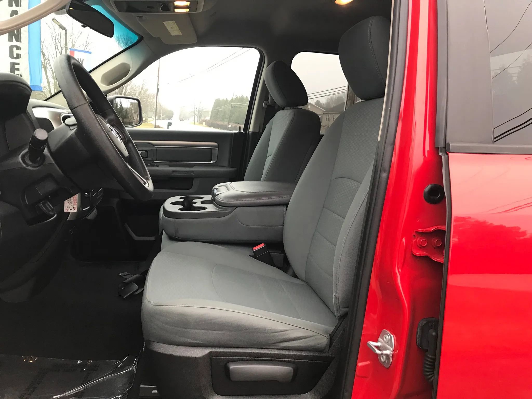 Used 2017 RAM 1500 Classic SLT image 2