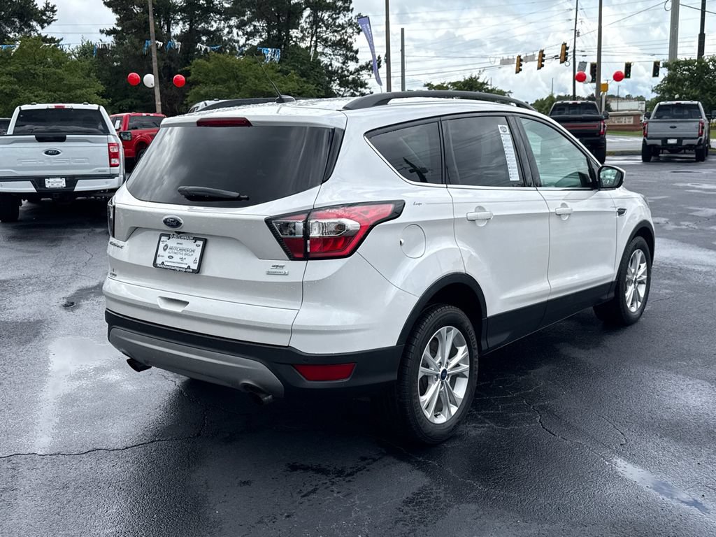 Certified 2017 Ford Escape SE w/ Equipment Group 201A FWD image 7