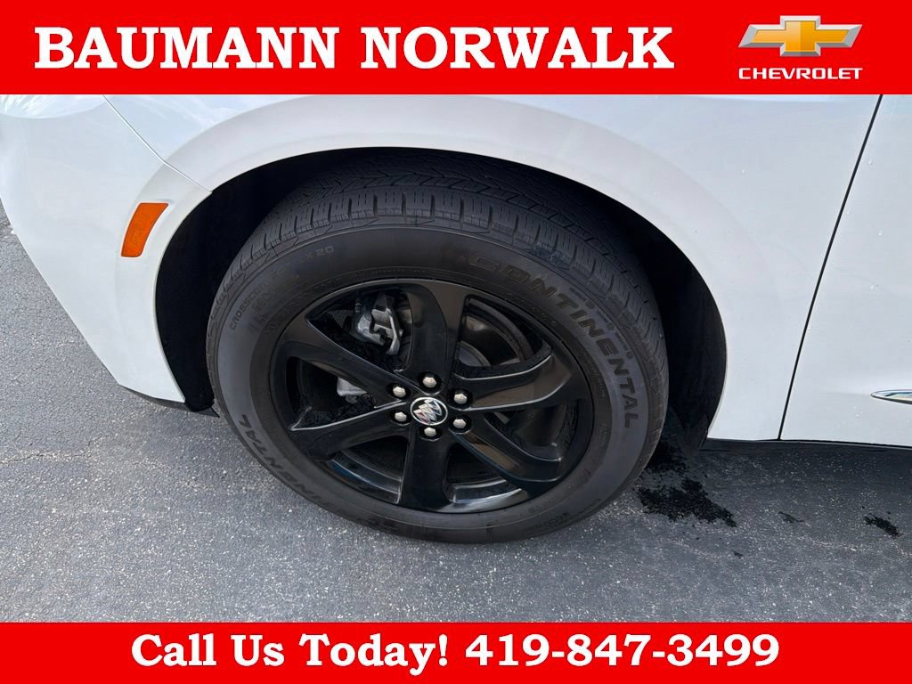 Used 2024 Buick Enclave Essence w/ Sport Touring Edition FWD image 12