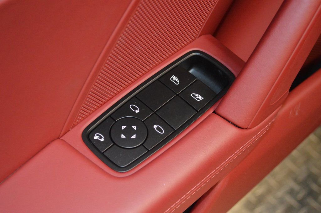 Certified 2024 Porsche 911 Carrera GTS image 18