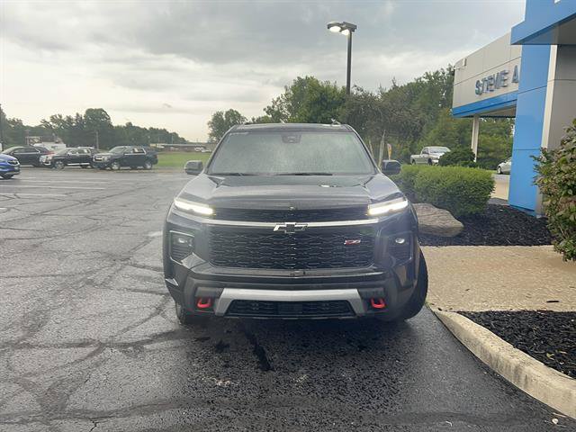 Used 2026 Chevrolet Traverse Z71 AWD/4WD image 2