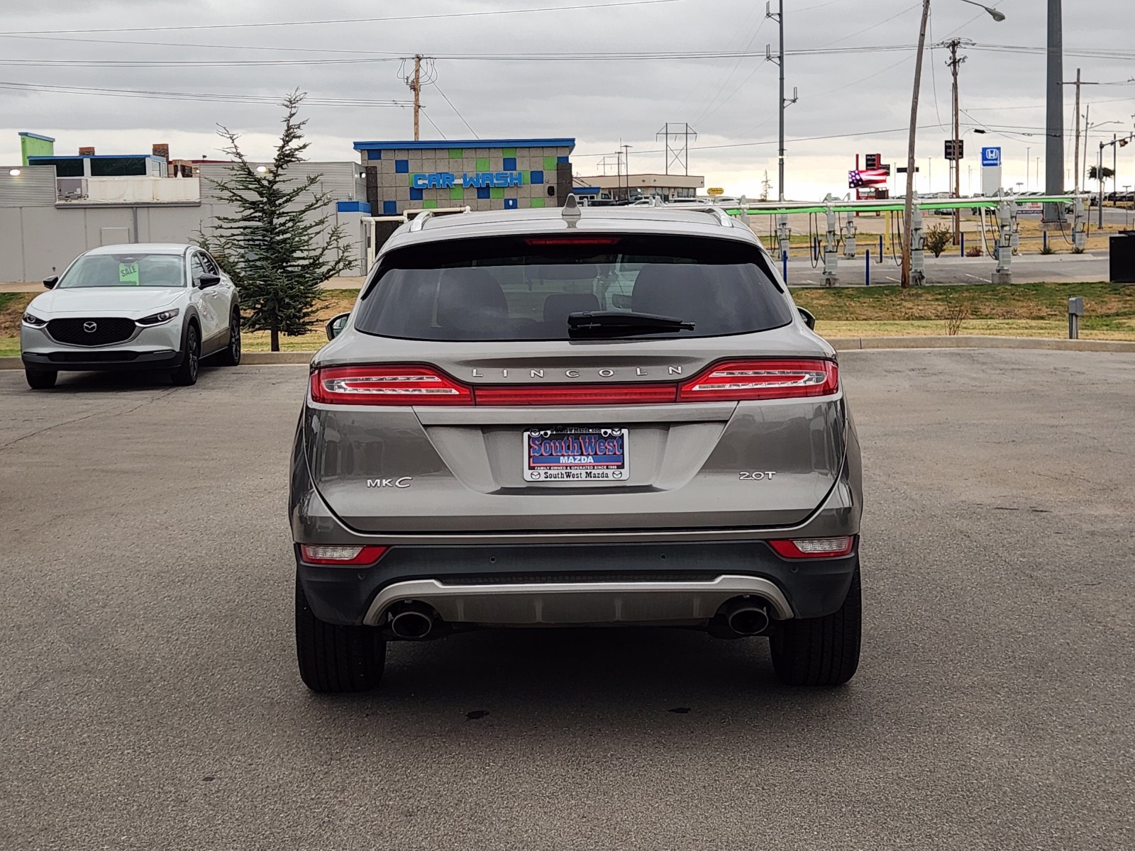 Used 2017 Lincoln MKC Premiere FWD image 8