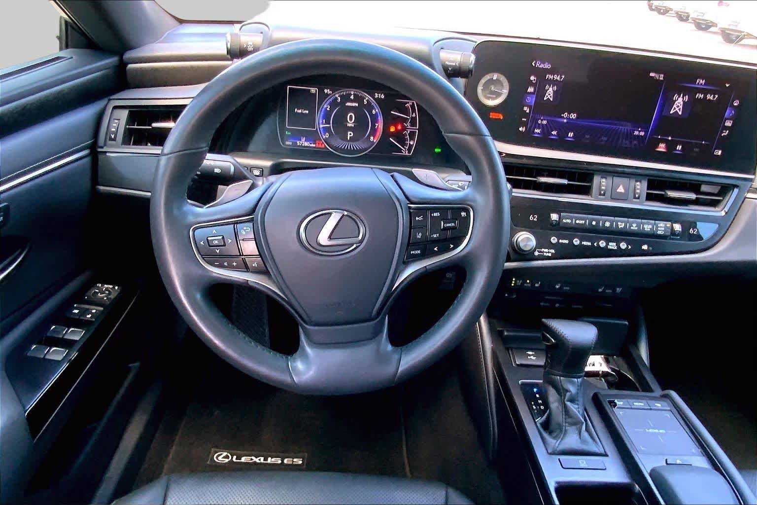 Used 2022 Lexus ES 350 w/ Premium Package FWD image 6