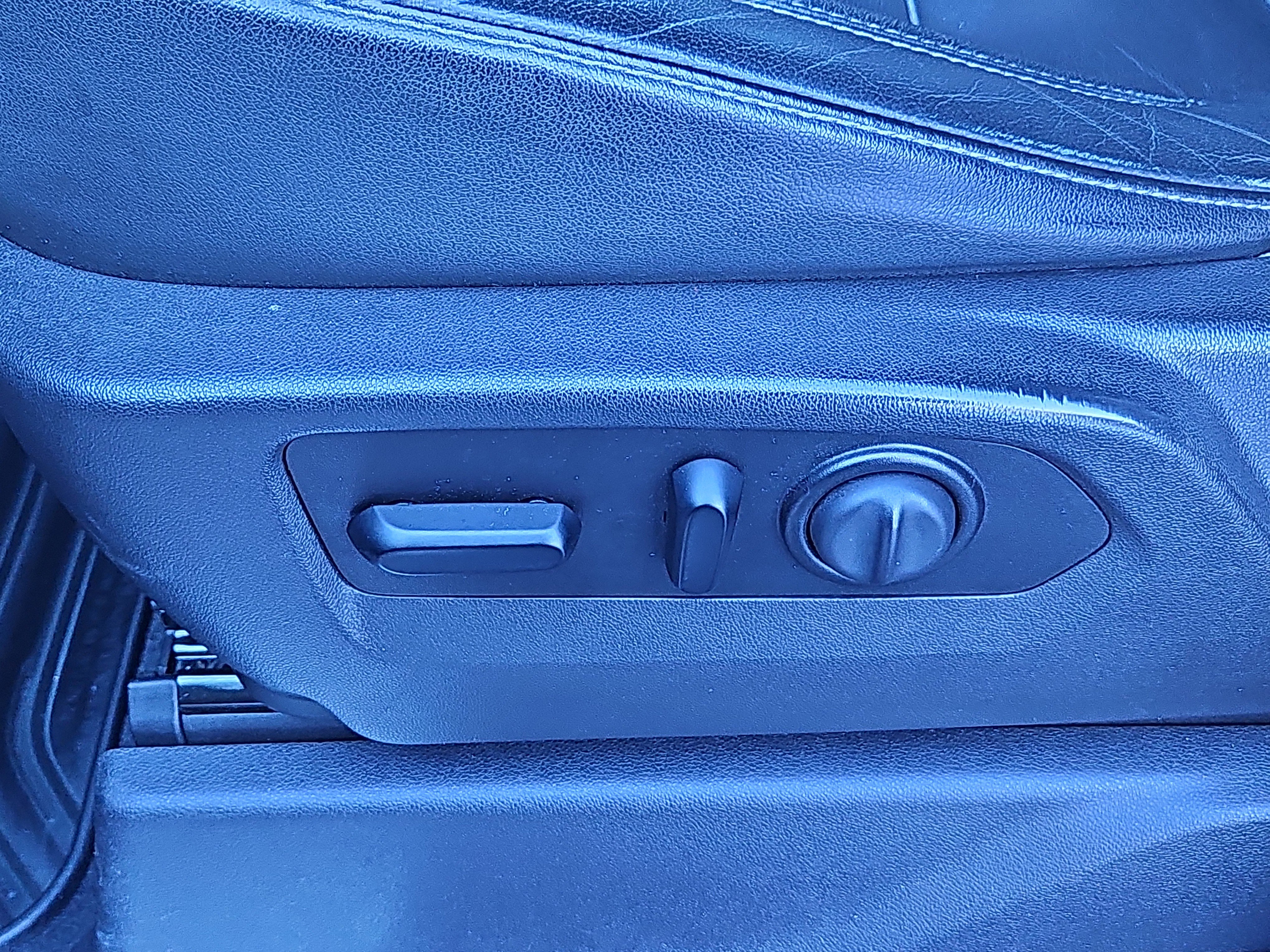 Used 2020 Chevrolet Silverado 1500 RST w/ All-Star Edition image 16