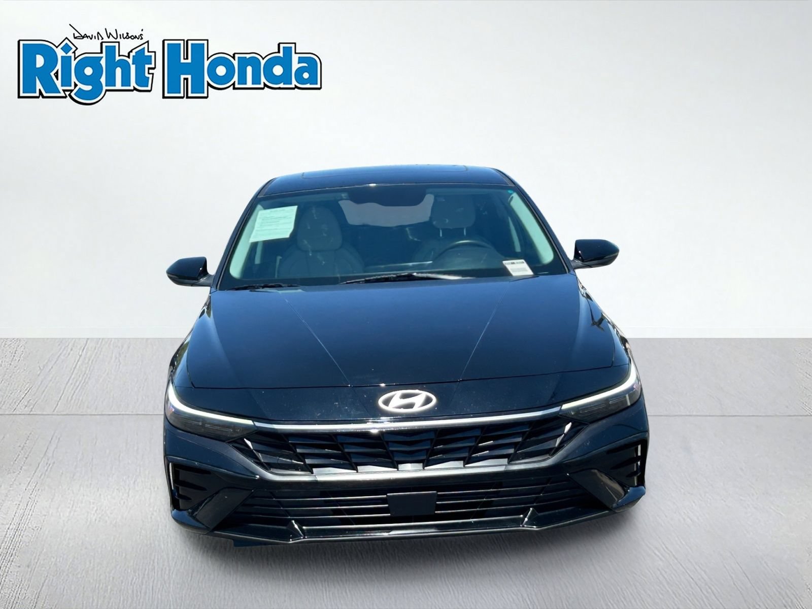 Used 2025 Hyundai Elantra Limited FWD image 9