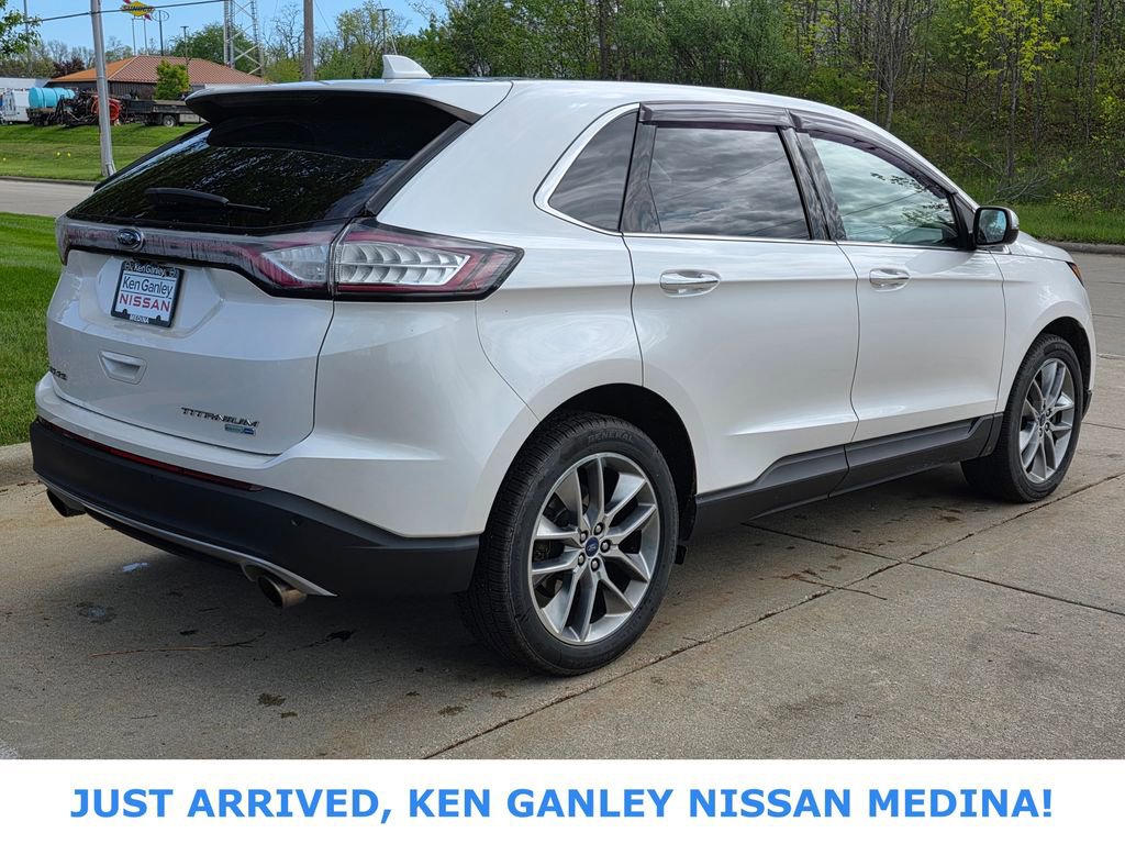 Used 2016 Ford Edge Titanium w/ Technology Package AWD/4WD image 3