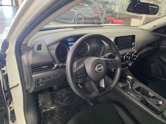 Used 2025 Nissan Sentra S FWD image 13
