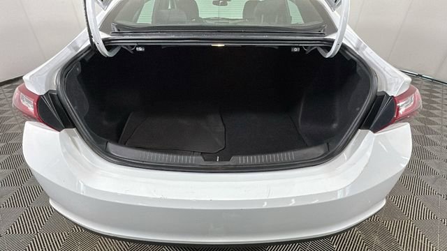 Used 2023 Chevrolet Malibu LT w/ Sport Edition FWD image 28