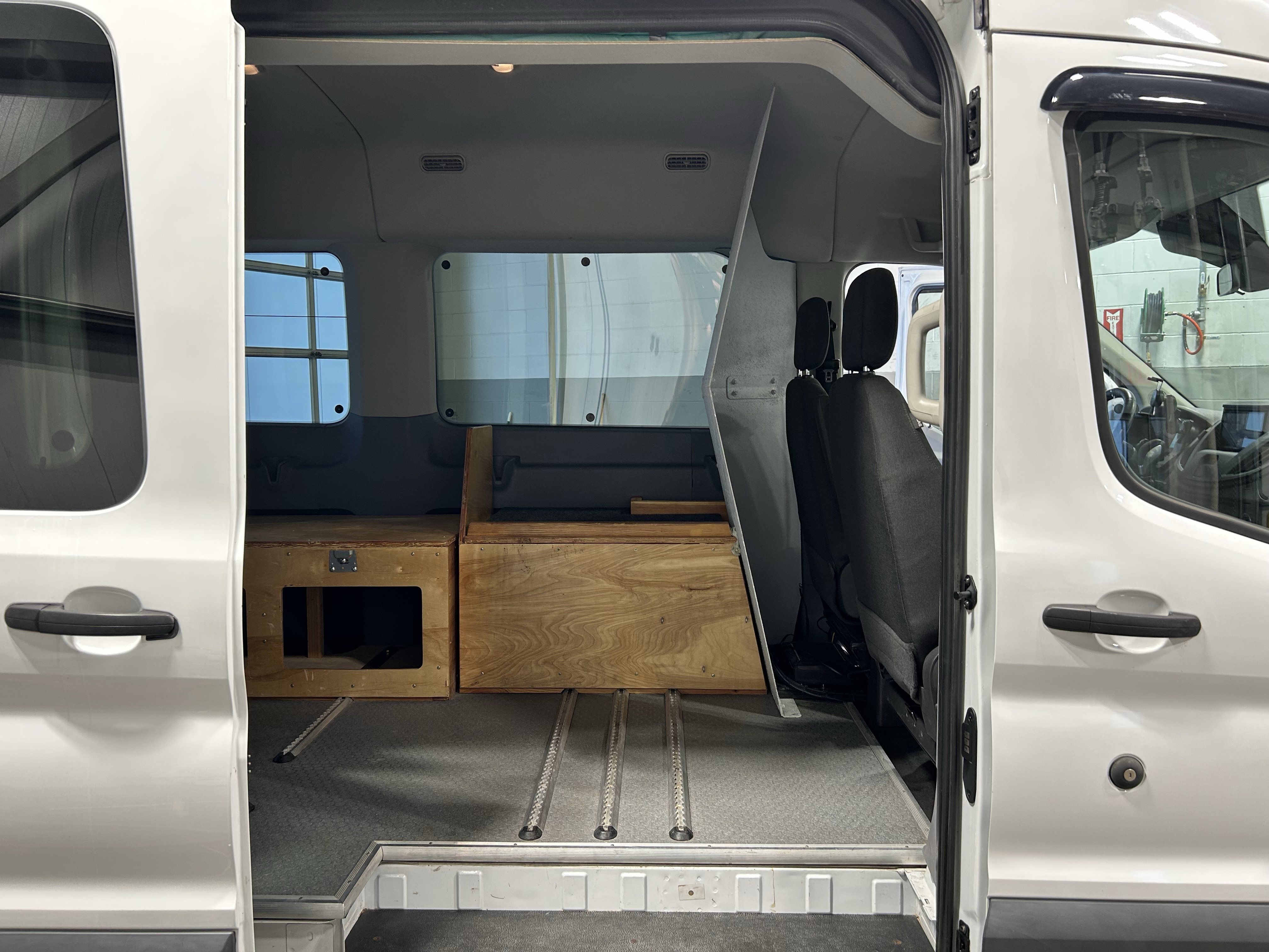 Used 2016 Ford Transit 150 XLT image 14