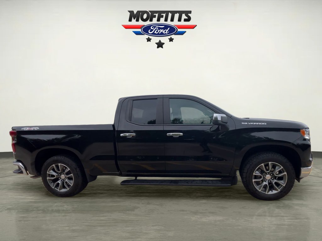 Used 2025 Chevrolet Silverado 1500 LT w/ Protection Package AWD/4WD image 6