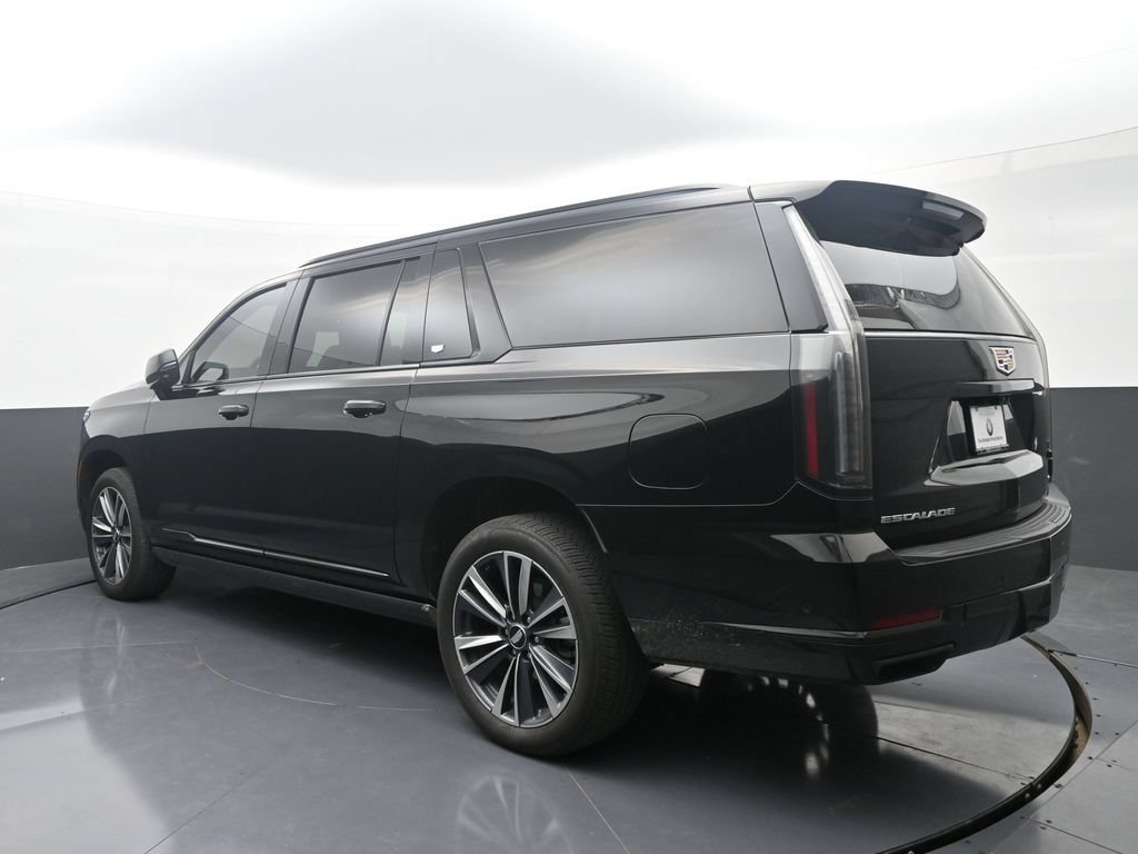 Used 2025 Cadillac Escalade ESV Sport w/ Touring Package AWD/4WD image 5