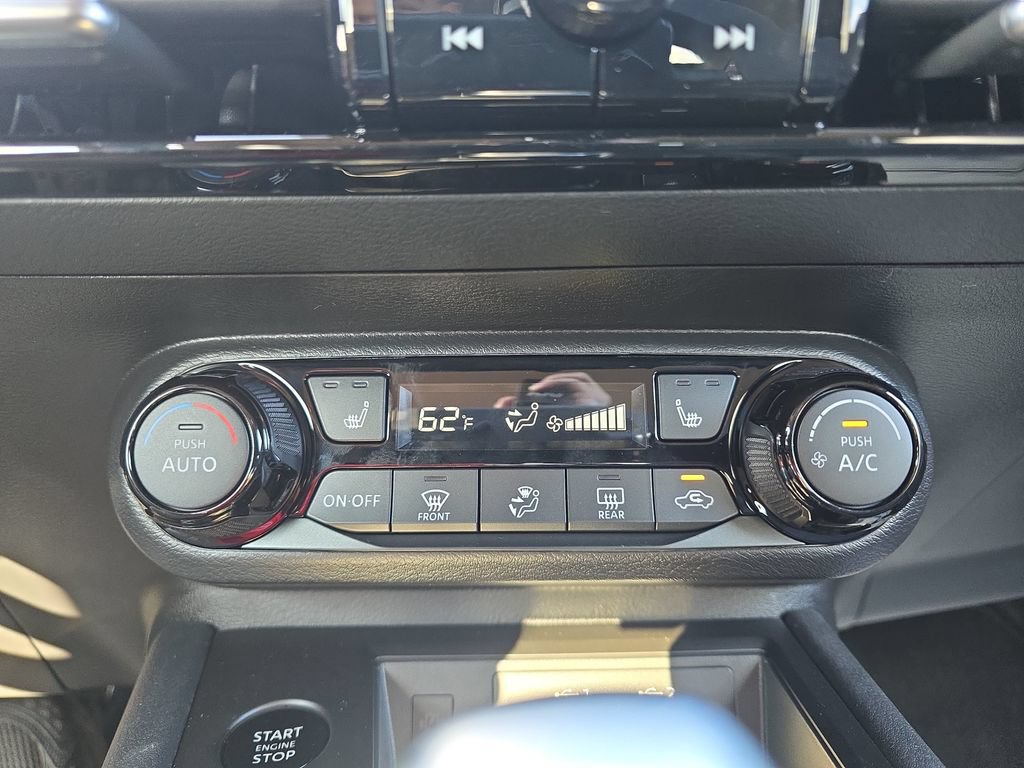 New 2026 Nissan Kicks SV AWD/4WD image 26