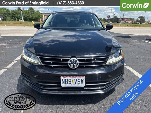 Used 2018 Volkswagen Jetta S FWD image 2