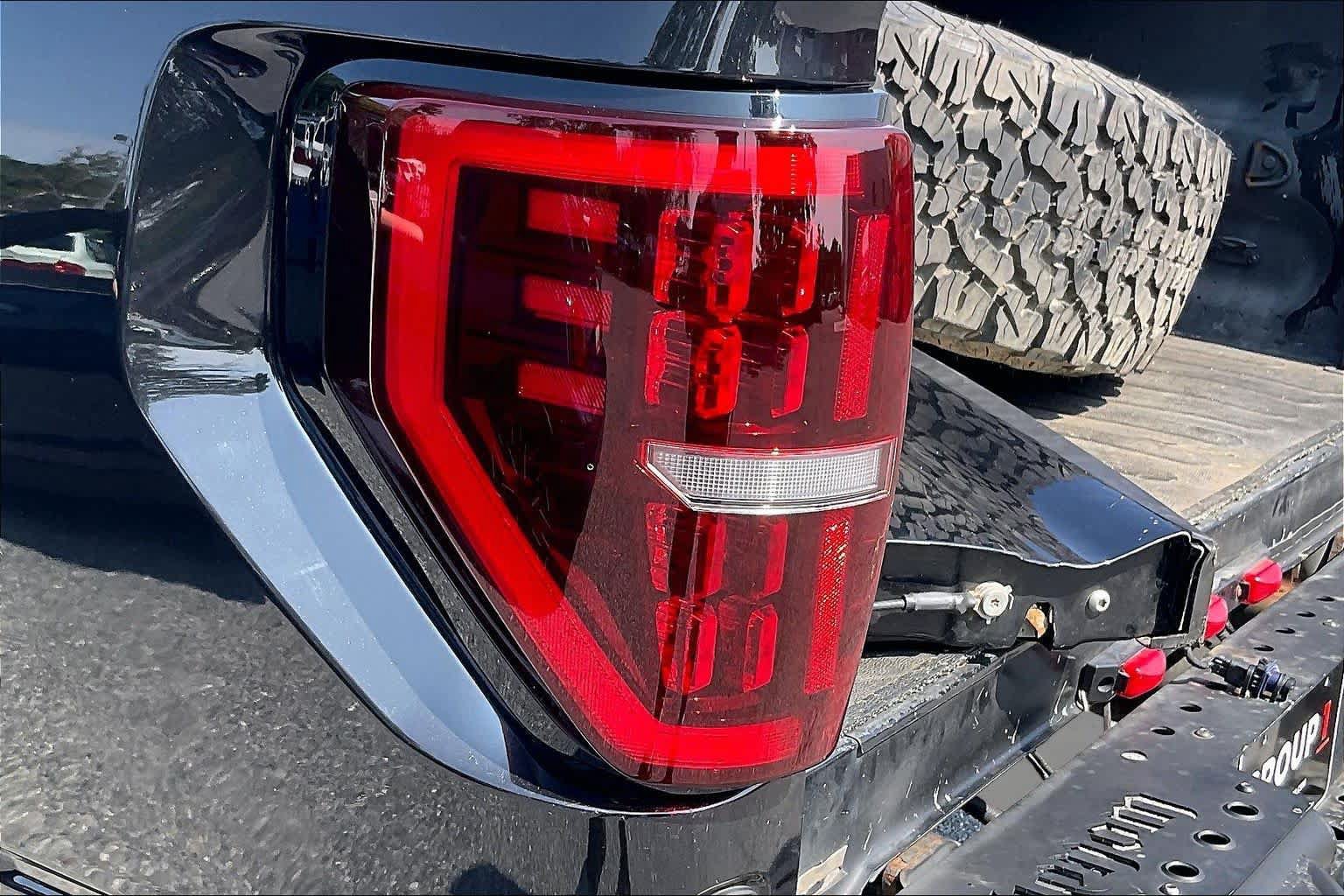 Used 2013 Ford F150 Raptor w/ Luxury Equipment Group AWD/4WD image 28