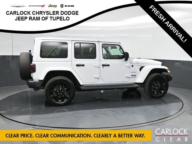 Used 2021 Jeep Wrangler Sahara w/ Cold Weather Group AWD/4WD image 4