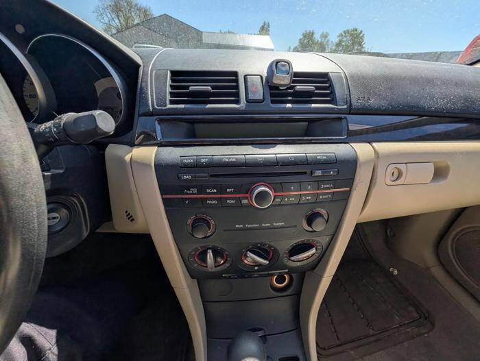 Used 2007 MAZDA MAZDA3 i Touring FWD image 36