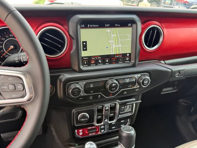 Used 2023 Jeep Gladiator Rubicon w/ LED Lighting Group AWD/4WD image 17