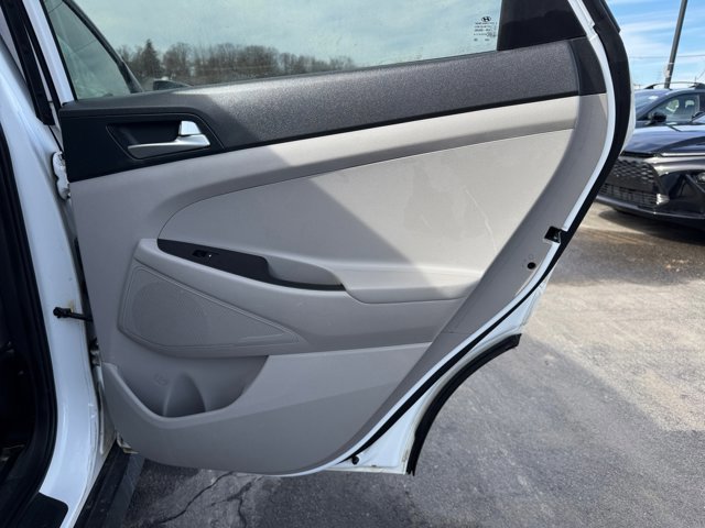 Used 2020 Hyundai Tucson SE image 28