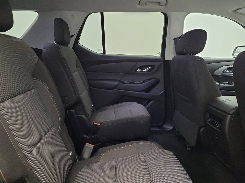 Used 2018 Chevrolet Traverse LT AWD/4WD image 19