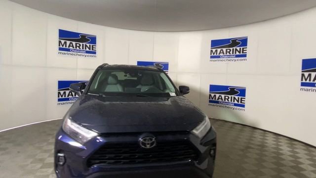 Used 2022 Toyota RAV4 XLE Premium image 4