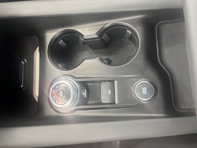 Used 2025 Ford Explorer Active AWD/4WD image 26