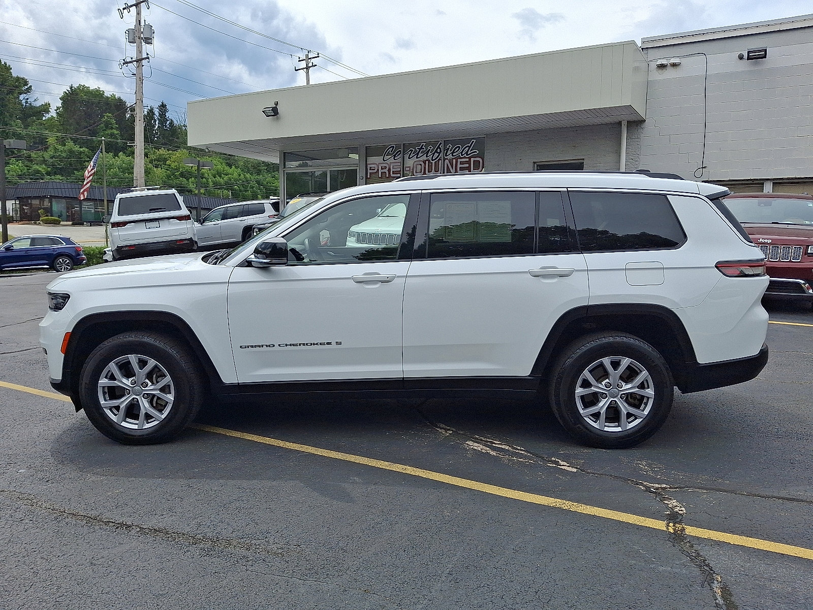 Certified 2022 Jeep Grand Cherokee L Limited image 4