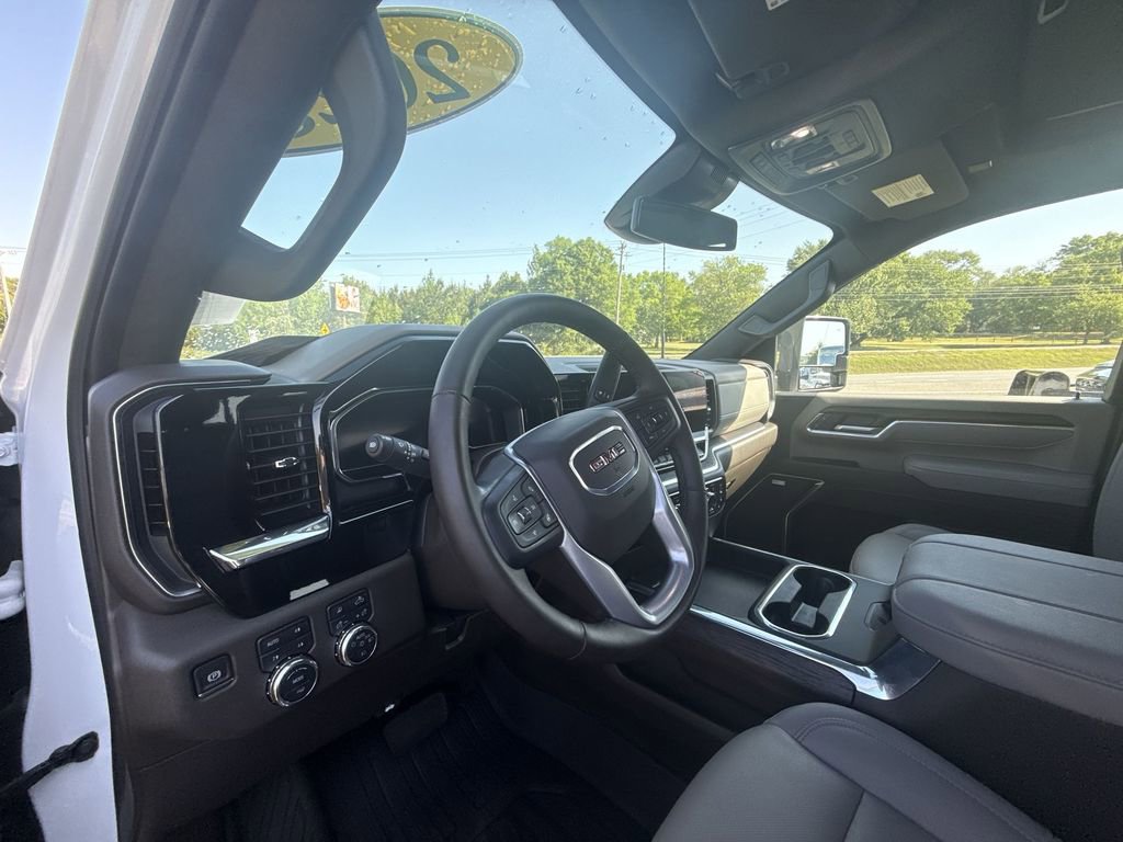 Certified 2025 GMC Sierra 2500 SLT w/ SLT Premium Package image 16