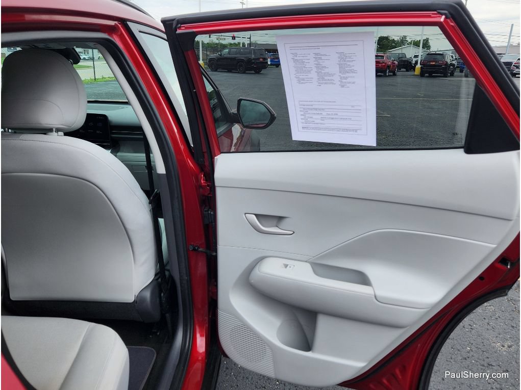 Used 2024 Hyundai Kona SEL AWD/4WD image 40
