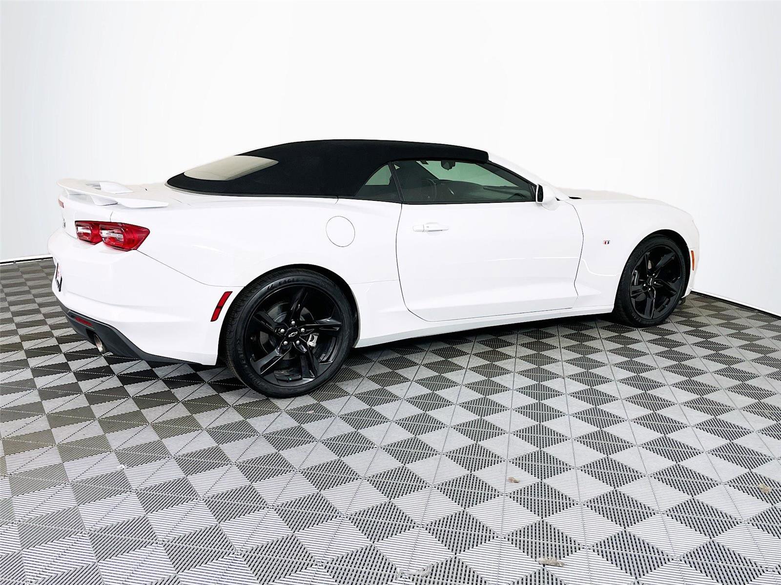 Used 2024 Chevrolet Camaro LT image 11
