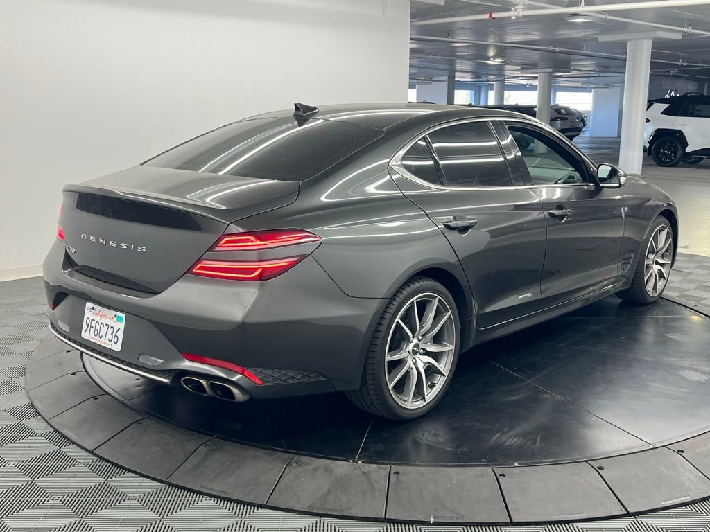 Used 2023 Genesis G70 2.0T image 5