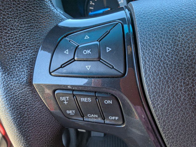 Used 2016 Ford Explorer XLT image 14