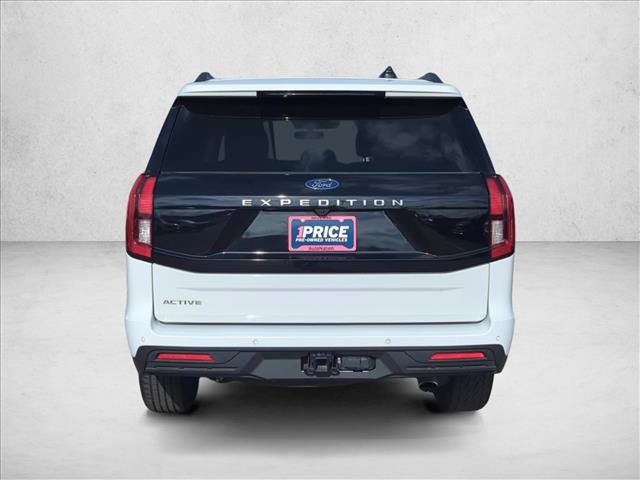 Used 2025 Ford Expedition Active RWD image 9