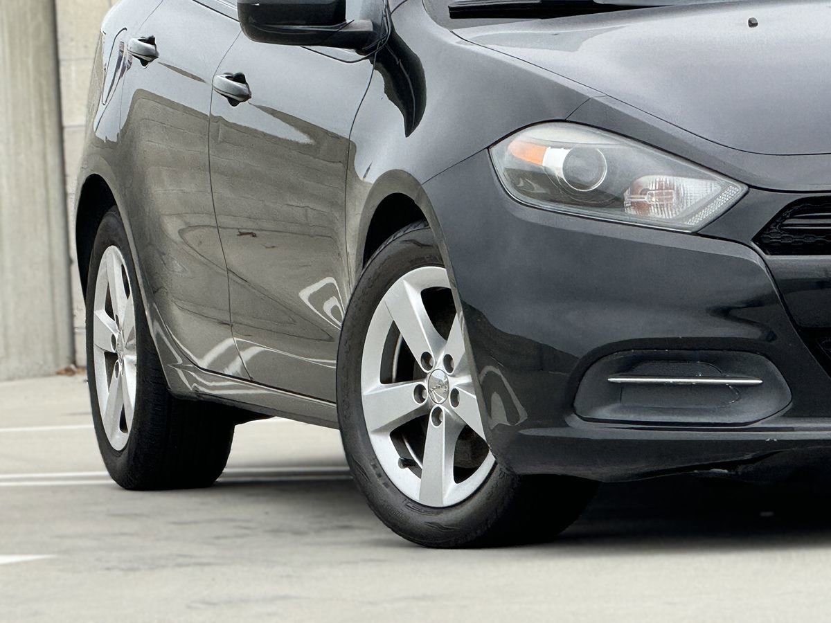 Used 2015 Dodge Dart SXT FWD image 2