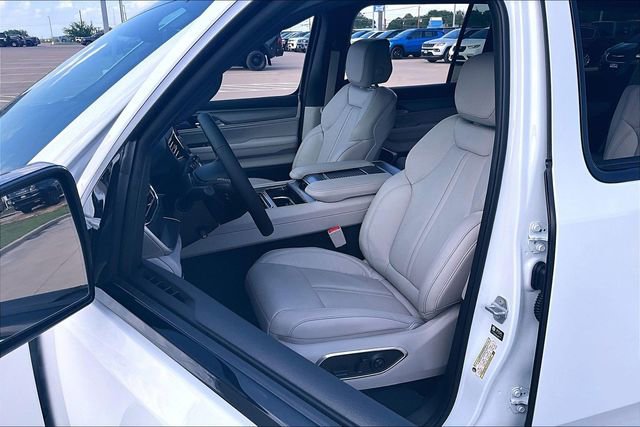 New 2026 Jeep Grand Wagoneer L 4WD image 12