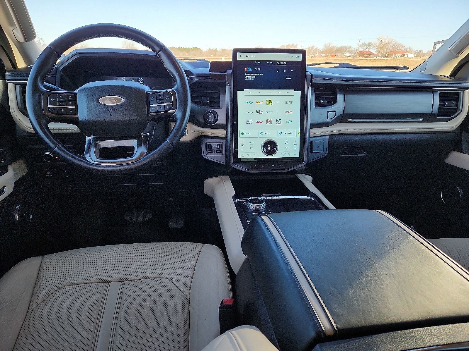 Used 2023 Ford Expedition Max Platinum image 12