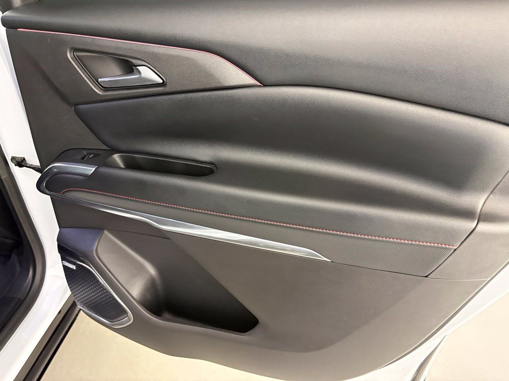 Certified 2026 Chevrolet Traverse RS w/ LPO, Floor Liner Package FWD image 46