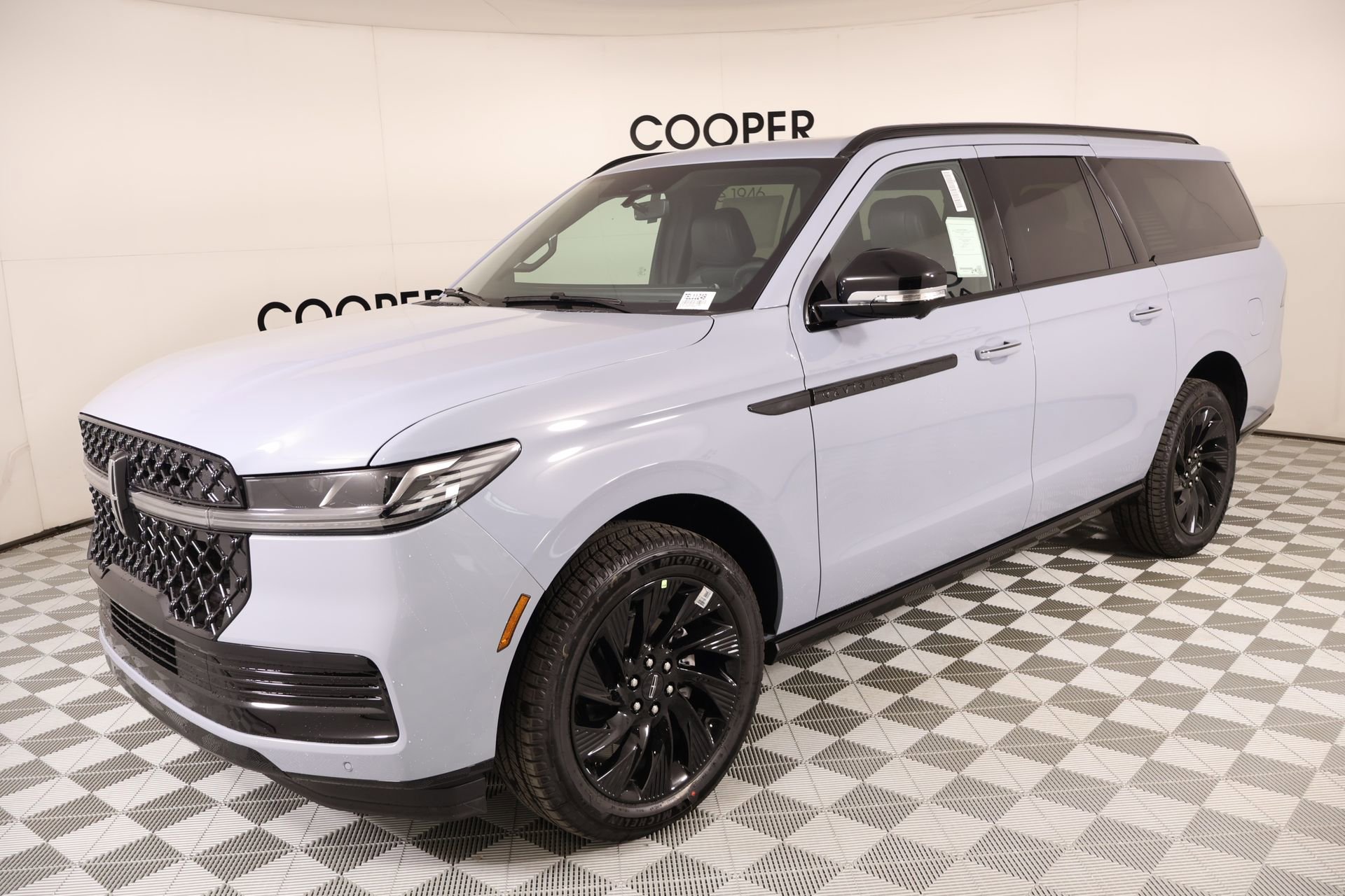 New 2026 Lincoln Navigator L Reserve AWD/4WD image 10