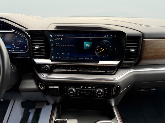 Used 2023 Chevrolet Silverado 1500 High Country w/ High Country Premium Package image 11