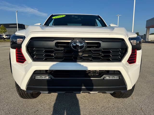 Used 2025 Toyota Tacoma TRD Off-Road AWD/4WD image 9