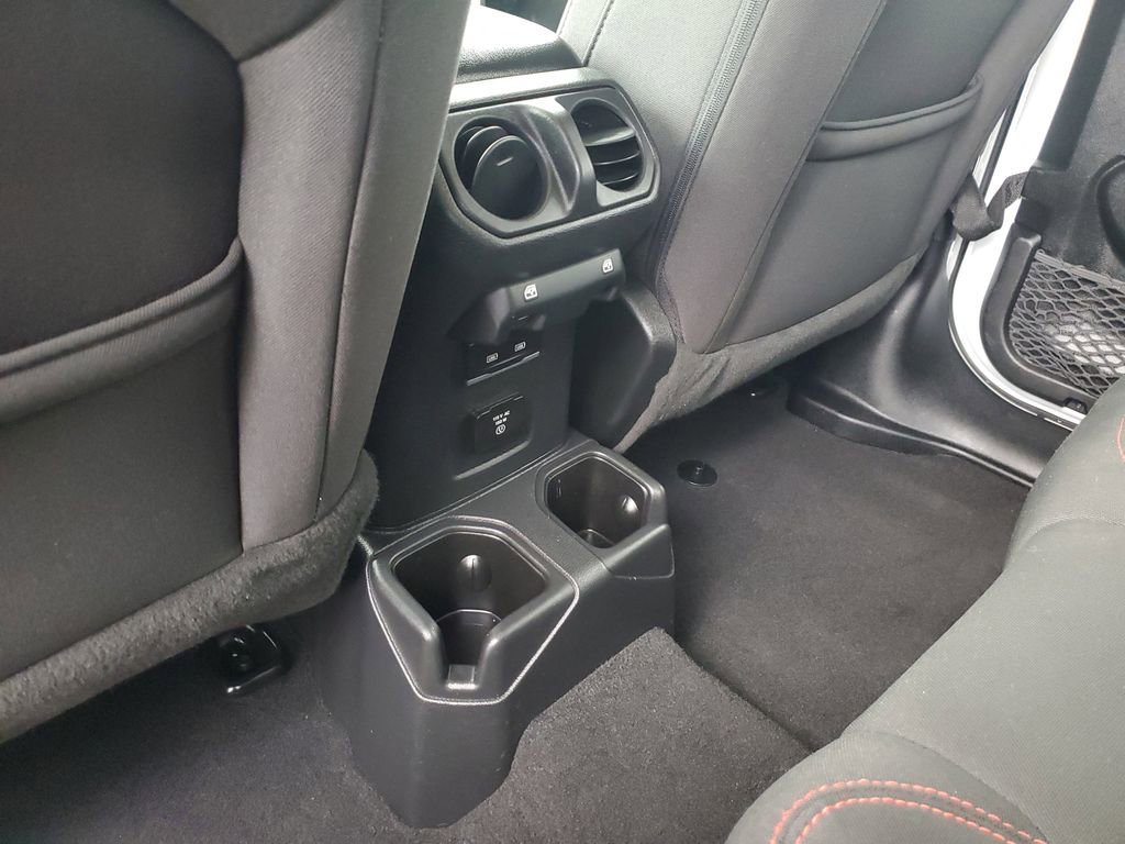 Used 2023 Jeep Wrangler Unlimited Rubicon image 14