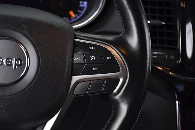 Used 2021 Jeep Grand Cherokee Laredo X RWD image 9