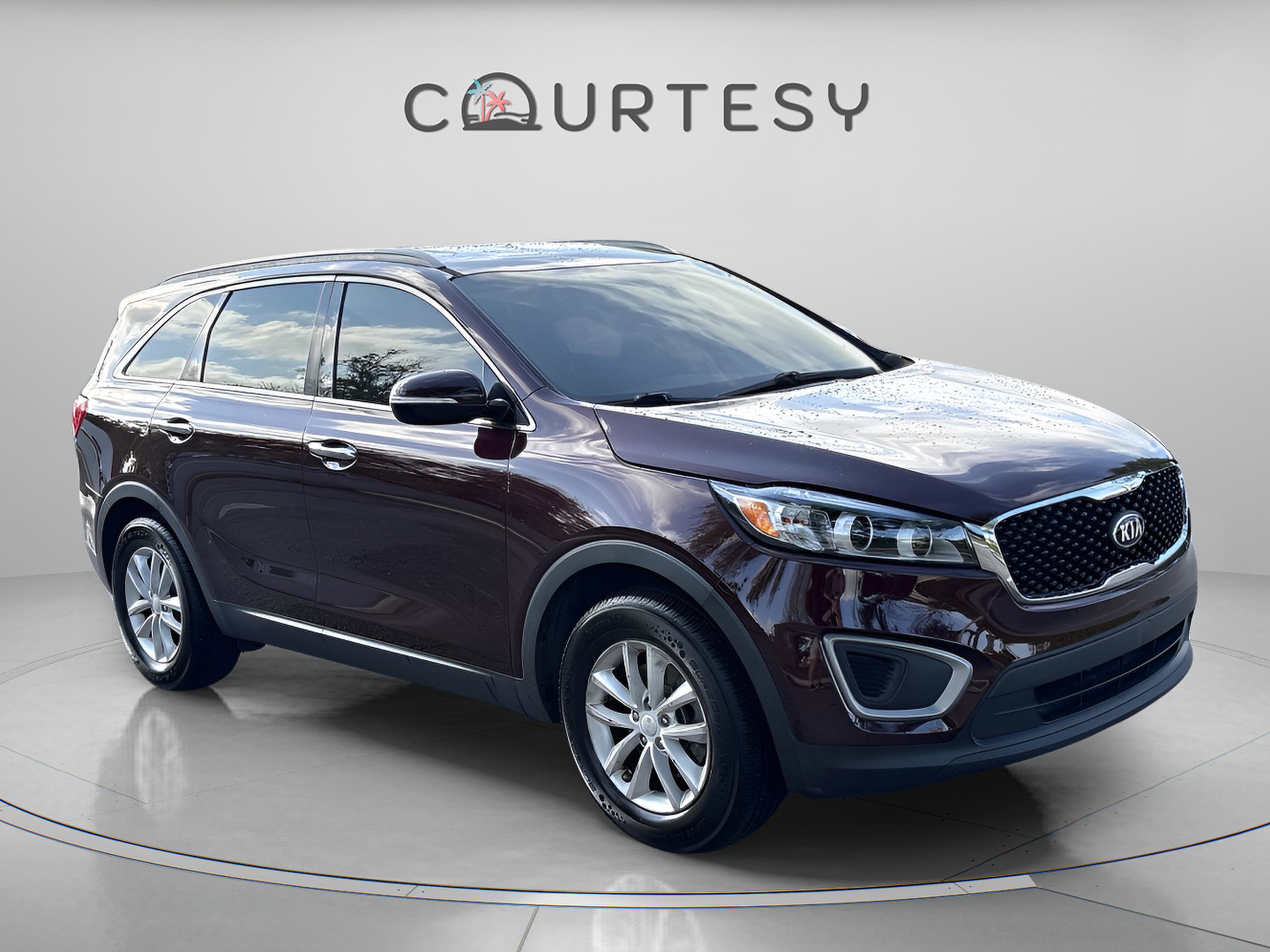 Used 2018 Kia Sorento LX image 9