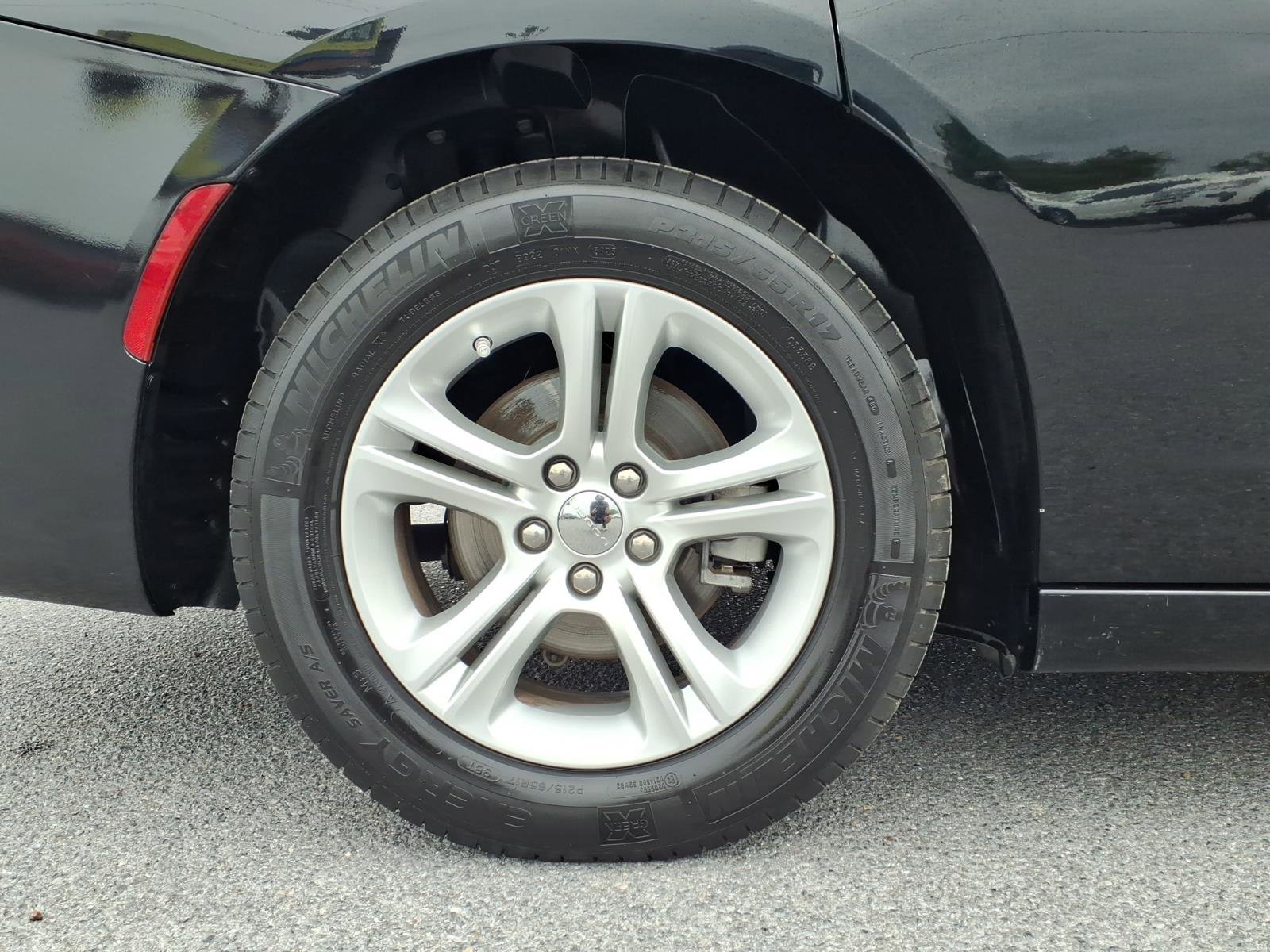 Used 2023 Dodge Charger SXT RWD image 25