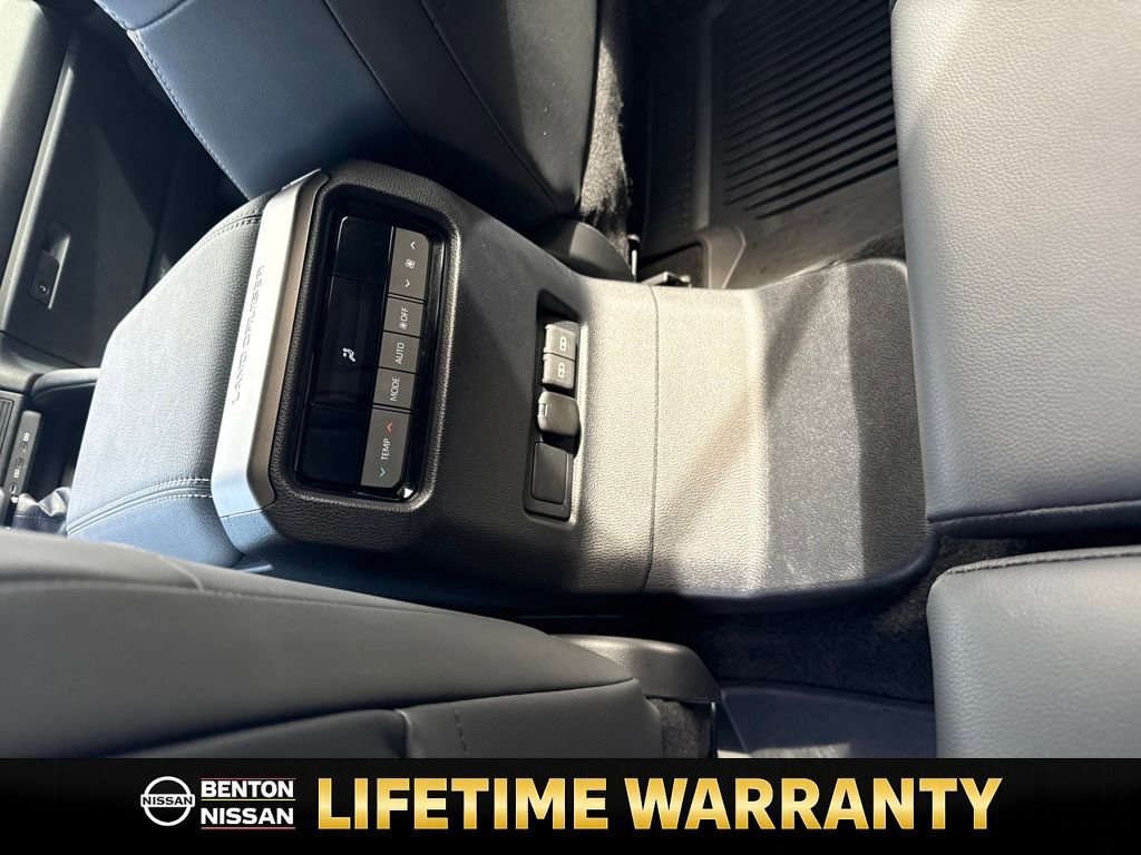 Used 2024 Toyota Land Cruiser image 81