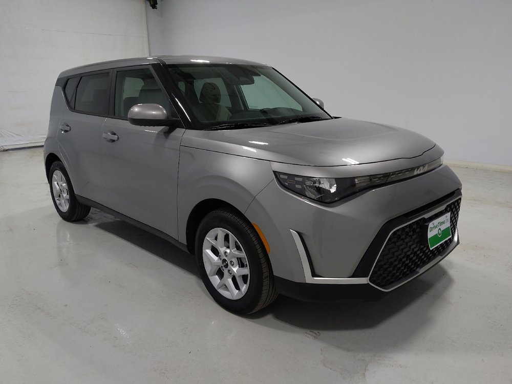 Used 2025 Kia Soul S image 12