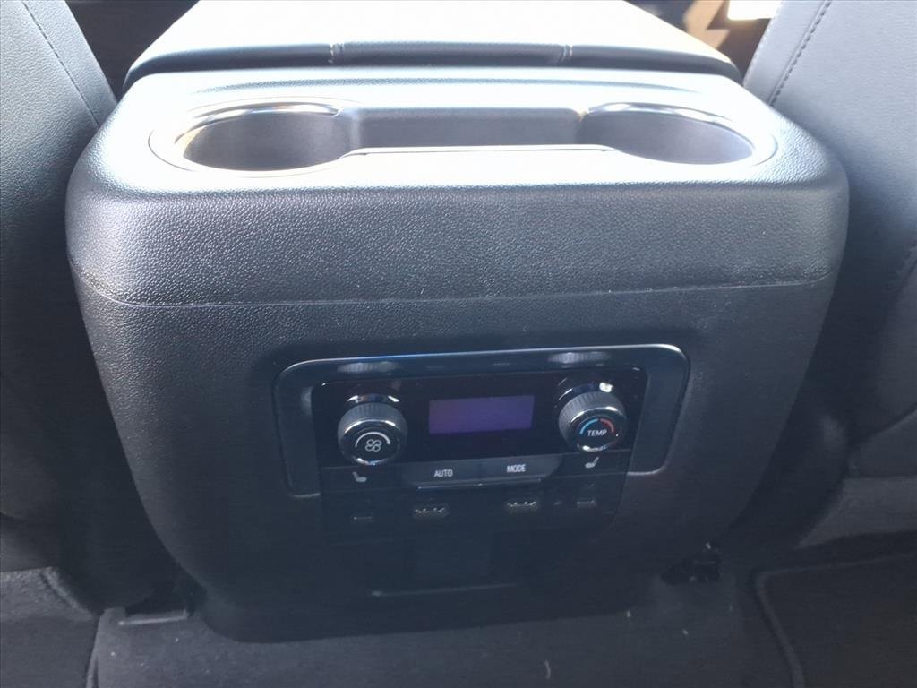 New 2026 Chevrolet Suburban Premier image 15