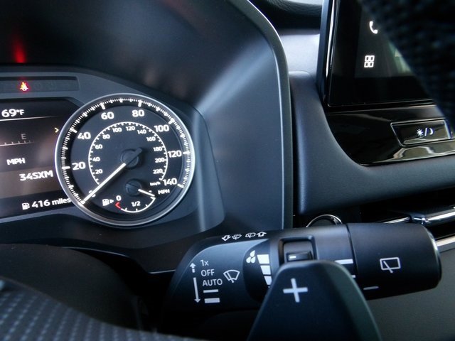 New 2025 Mitsubishi Outlander SE image 35