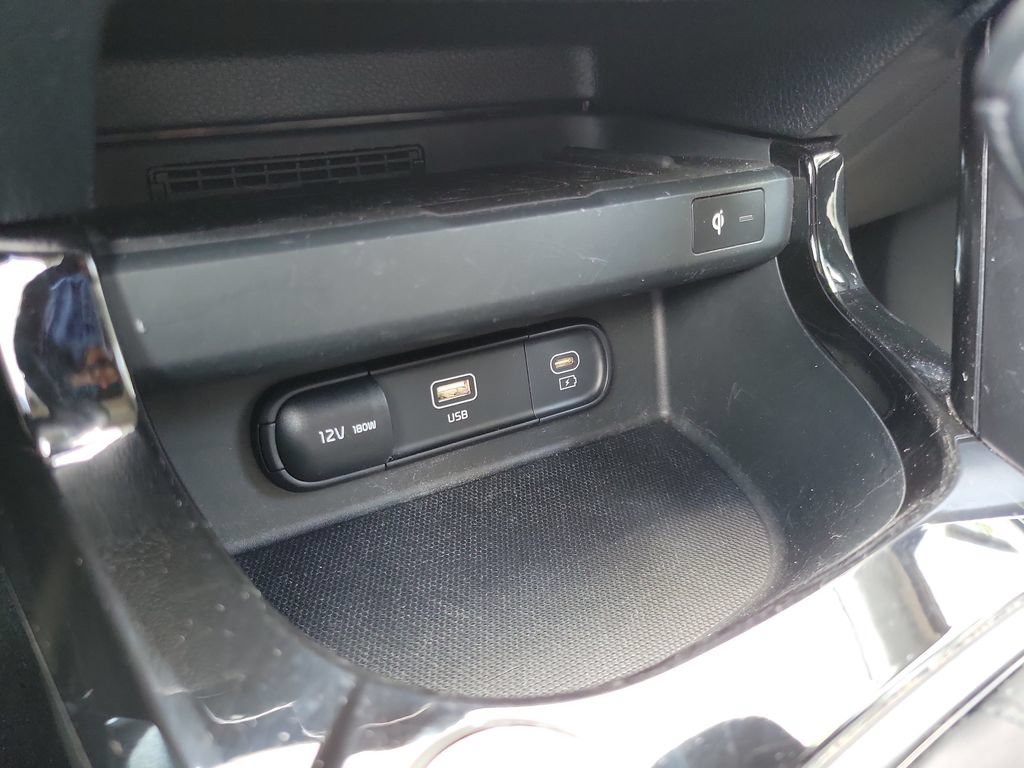 Certified 2024 Kia Seltos EX FWD image 29