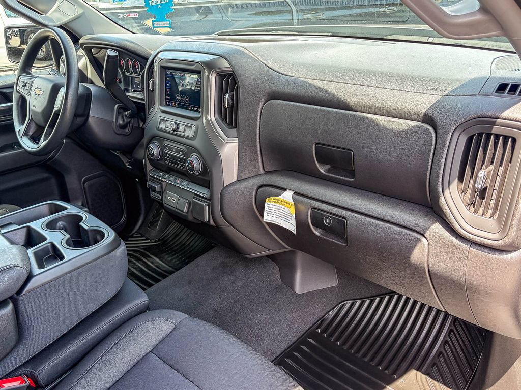 Certified 2025 Chevrolet Silverado 1500 Custom AWD/4WD image 35